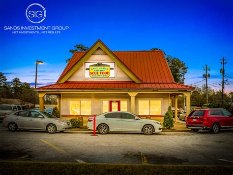 Annie laura's restaurant riverdale georgia - Annie Laura’s Kitchen in Riverdale, Georgia is a soul food favorite that has been drawing in patrons since 2002. Google Maps. Anyone who likes quality soul food …